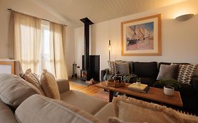The Retreat, Waterfront & Log Burner